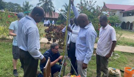 Mit dem Projekt „Biocooling Zanzibar“ unterstützt die Landeshauptstadt Potsdam in einem zweijährigen Förderprojekt bis Herbst 2025 die Partnerstadt Sansibar bei der Klimaanpassung.
