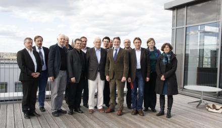 Oberbürgermeister Jann Jakobs und die Mitglieder des Klimarats 
