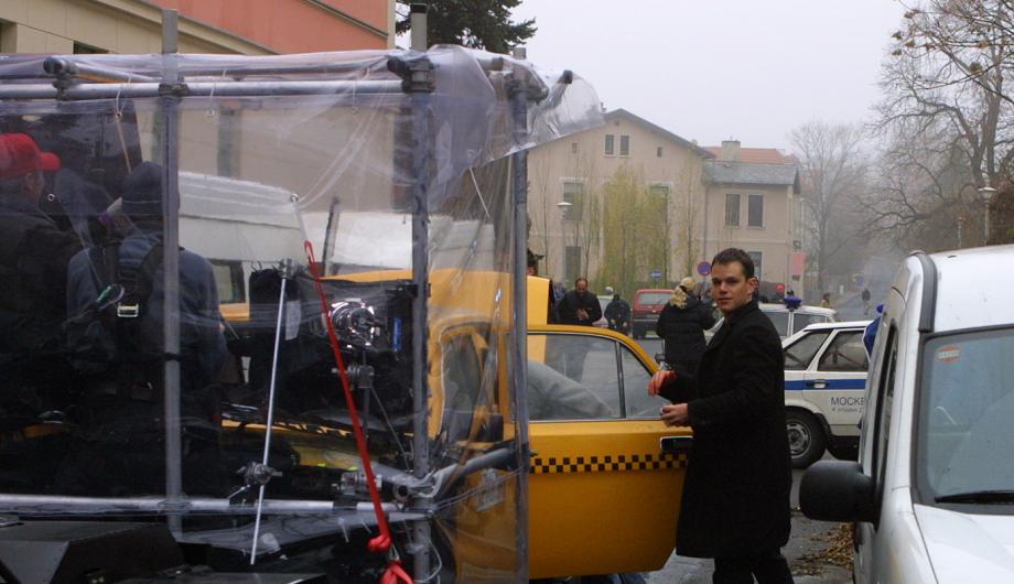 Oscarpreisträger Matt Damon bei den Dreharbeiten zu BOURNE VERSCHWÖRUNG in der Gregor-Mendel-Straße.