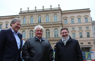 Architekt Thomas Albrecht mit Prof. Hasso Plattner und Oberbürgermeister Jann Jakobs (v.l.n.r.) vor dem neuen Museum Barberini.