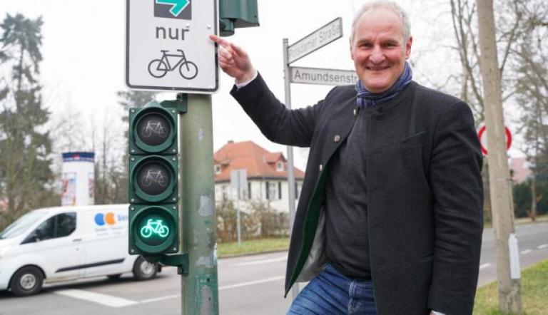 Grüner Pfeil Radfahrer, Foto: Robert Schnabel