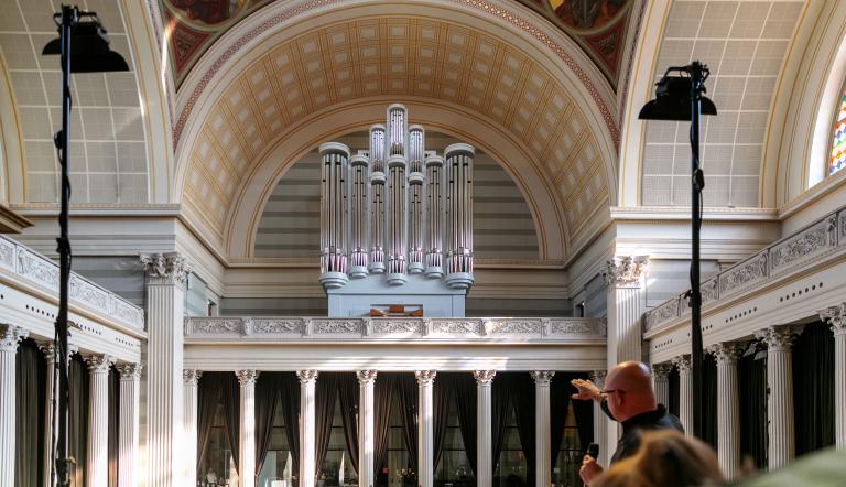 Blick auf die Orgel in der Nikolaikirche