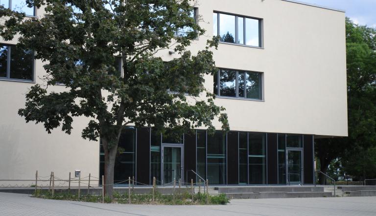 Katholische Marienschule Potsdam, Gymnasium anerkannte Ersatzschule