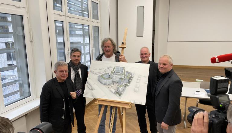 Daniel Libeskind, Mike Schubert, Friedhelm Schatz, Bernd Rubelt und Jan Kretschmar bei der Präsentation der "Media City Babelsberg