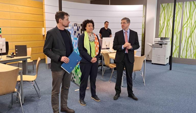 Gregor Jekel, Brigitte Meier und Mike Schubert beim Start der städtischen Wohnberatung in der Wilhelmgalerie 
