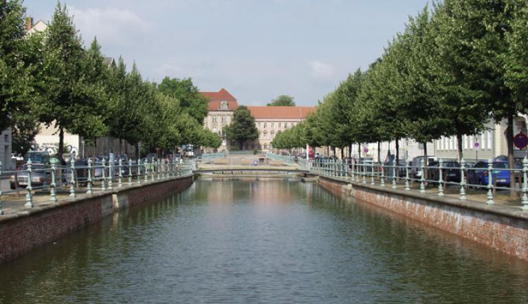 Ein Teilstück des Stadtkanals ist wieder hergestellt. (© H. Kreft)