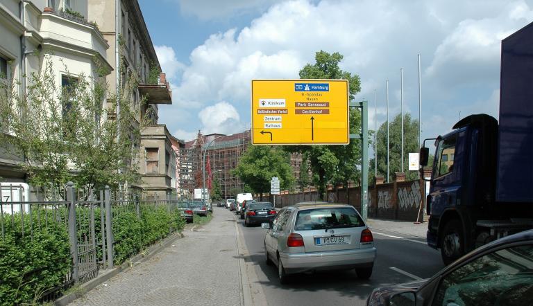 Verkehr in der Behlertstraße (© Landeshauptstadt Potsdam/Barbara Plate)