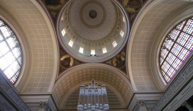 Innenansicht St. Nikolai mit Kuppel und Orgel, Foto: Olaf Gutowski, Lizenz: St. Nikolai Potsdam