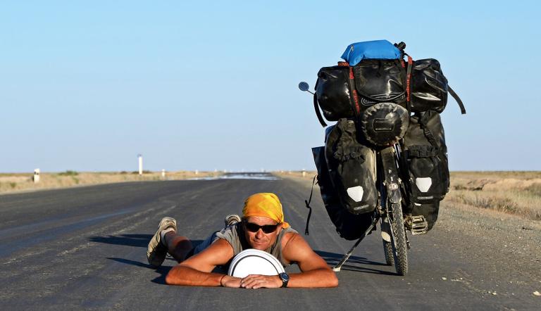 Fast ohne Verkehr in Uzbekistan, Foto: Thomas Meixner , Lizenz: Thomas Meixner